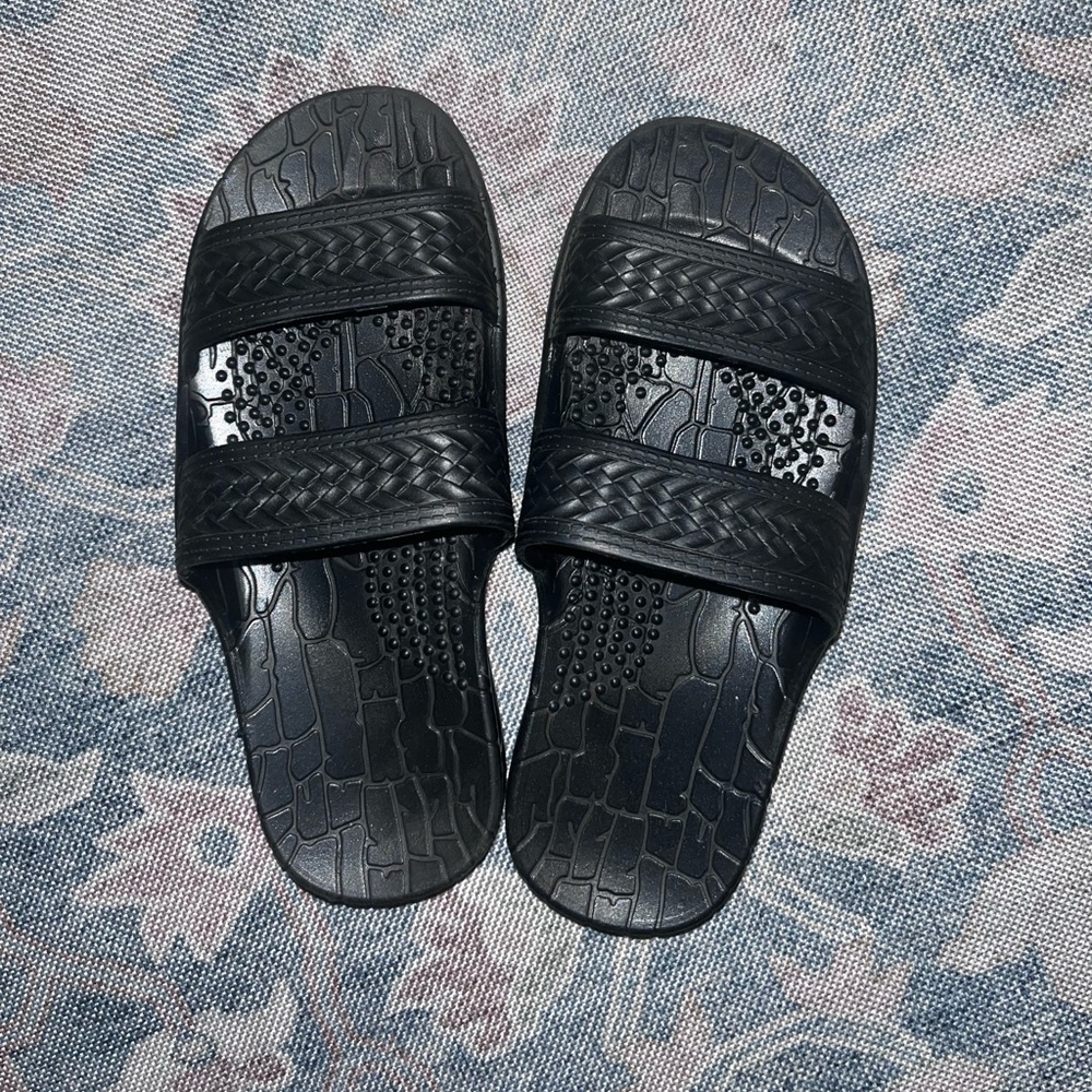Kids Hawaiian slip on sandal size 1 imperial sandal